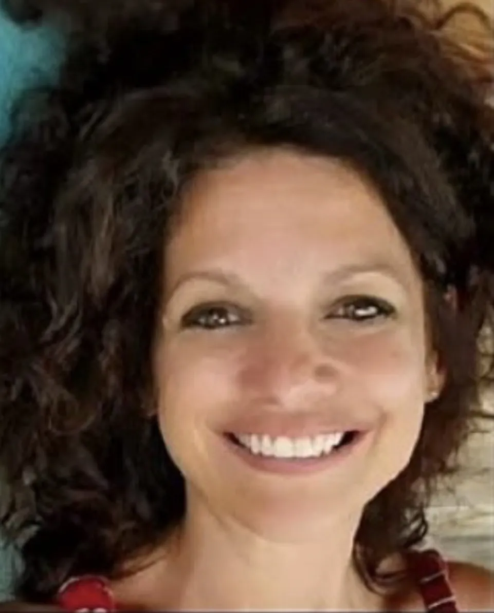 Portrait de Nadège Mayer, professeure de chant et de piano